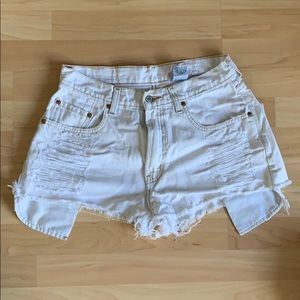 Vintage Levi’s shorts
